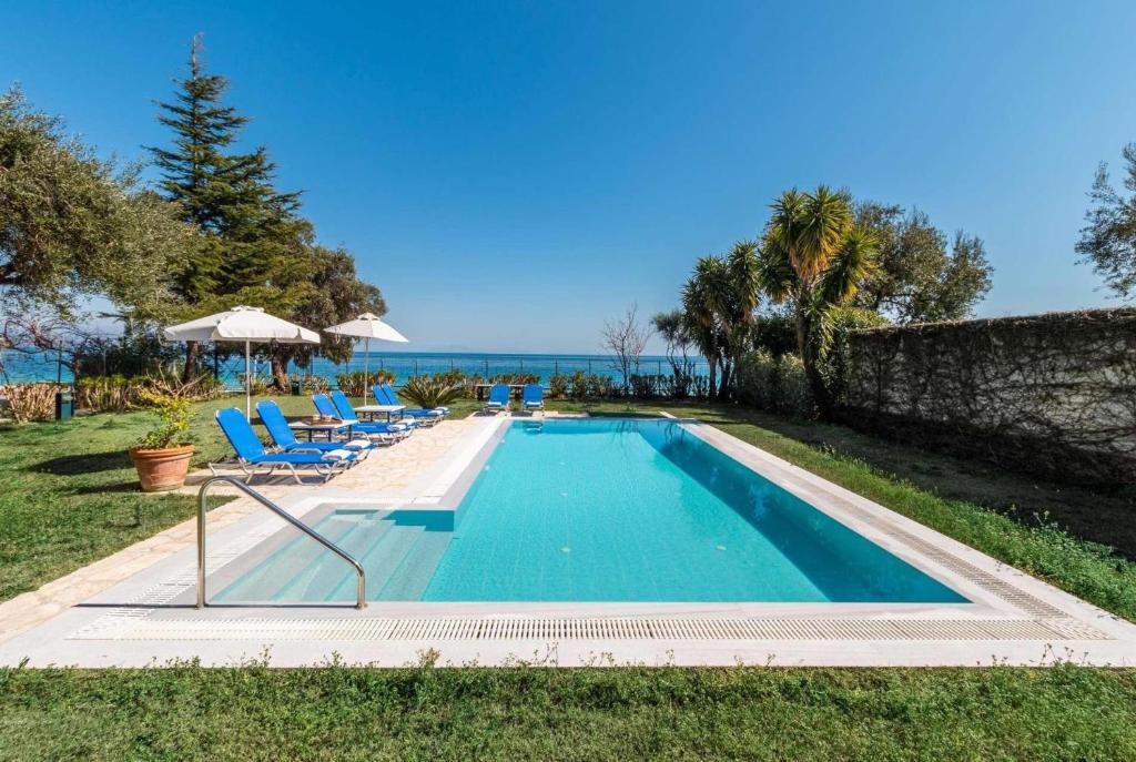 BARBATIBEACHSIDEESCAPEVILLA_CORFU_1F