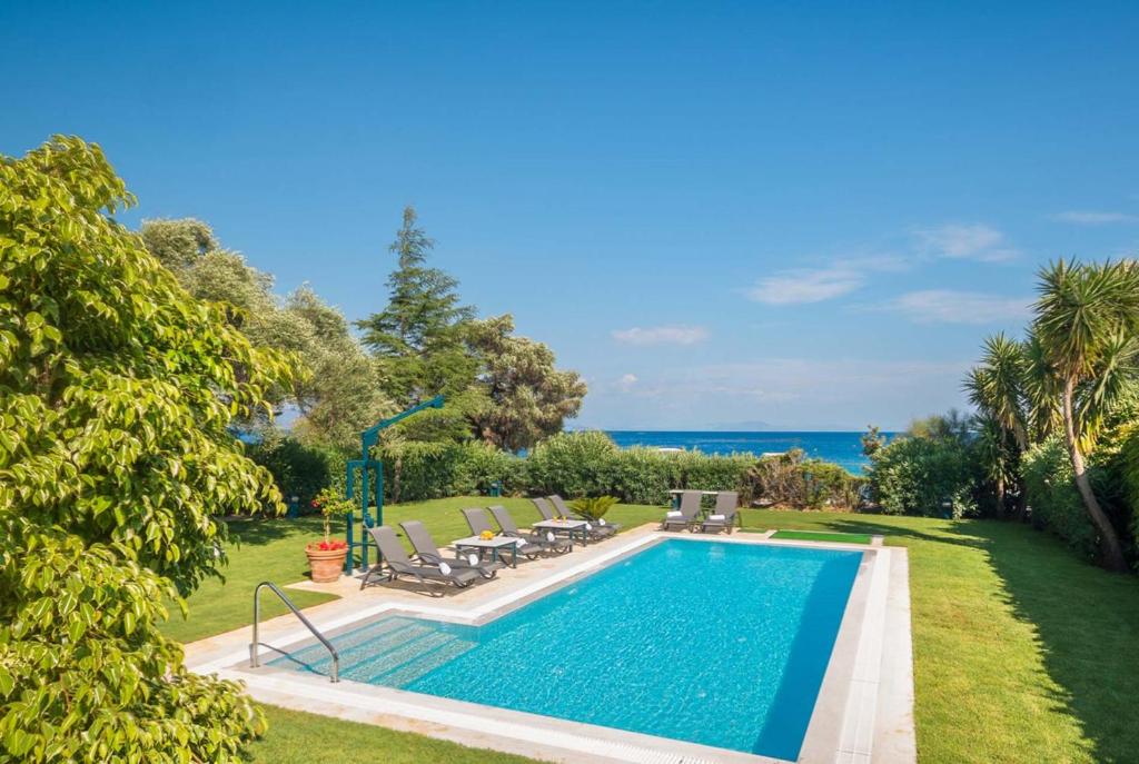 BARBATIBEACHSIDEESCAPEVILLA_CORFU_1RTYUI