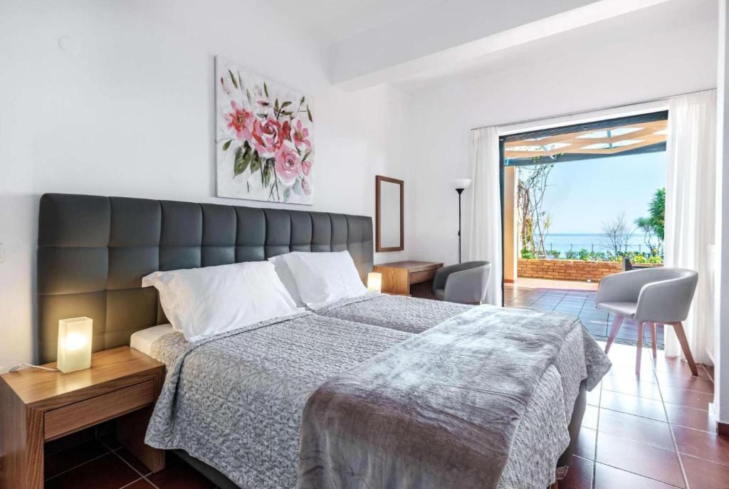 BARBATIBEACHSIDEESCAPEVILLA_CORFU_5D