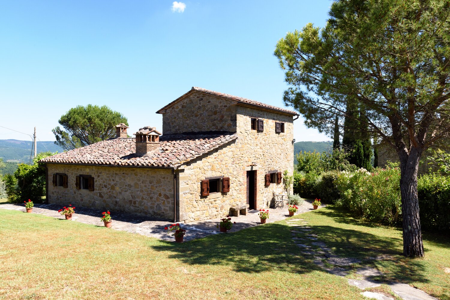 Casa_Del_Cavaliere_Umbria_Italy (3)