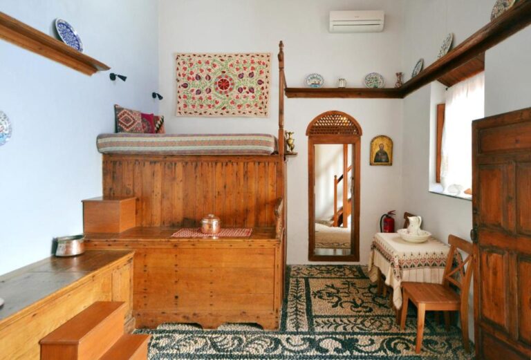 Casa_Lindos_Lindos_Rhodes_Greece (7)