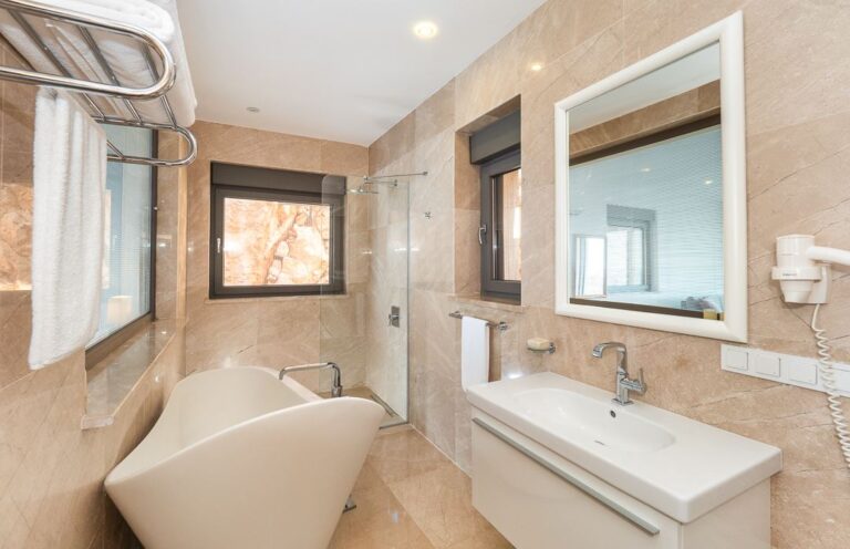 Lighthouse Loft Gunbatimi5a