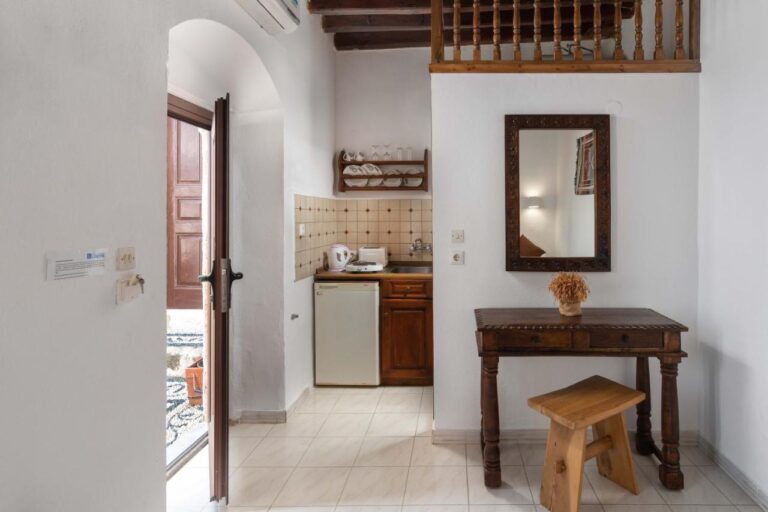 Lindos_Elpis_Studios_Lindos_Greece (2)