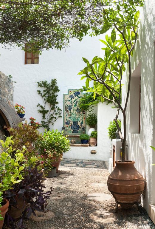 Melenos_Boutique_Hotel_Lindos_Rhodes_Greece (4)
