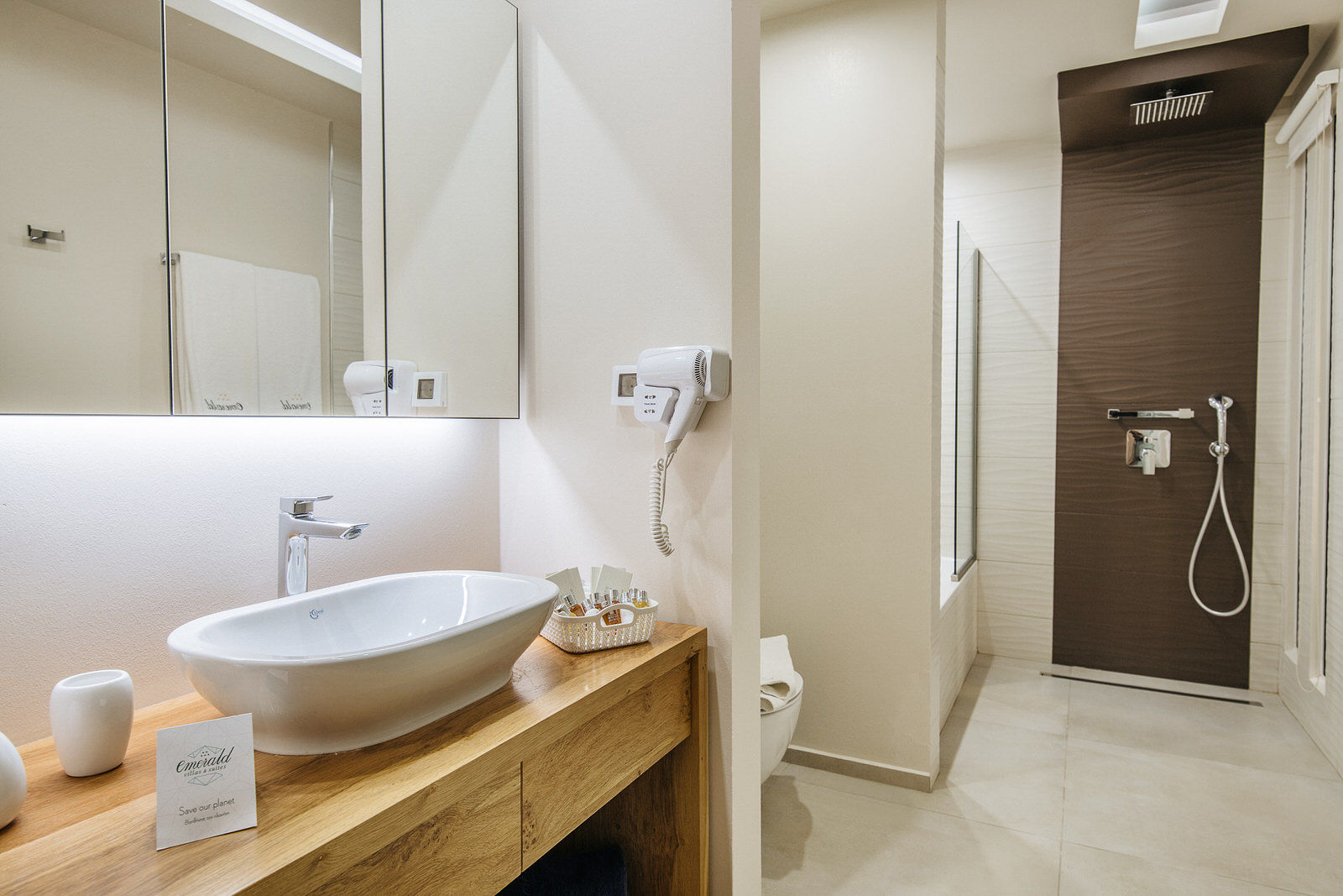 The_Emerald_Honeymoon_Suite_Agios_Nikolaos_Zakynthos_Greece (10)