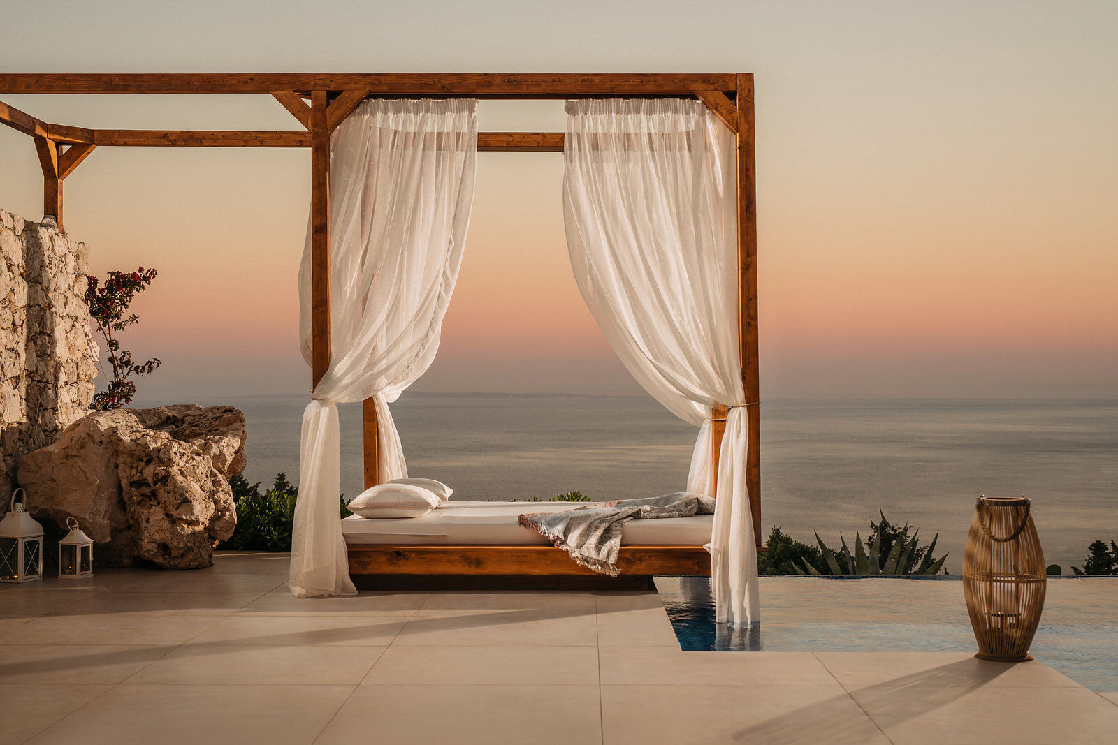 The_Emerald_Honeymoon_Suite_Agios_Nikolaos_Zakynthos_Greece (13)