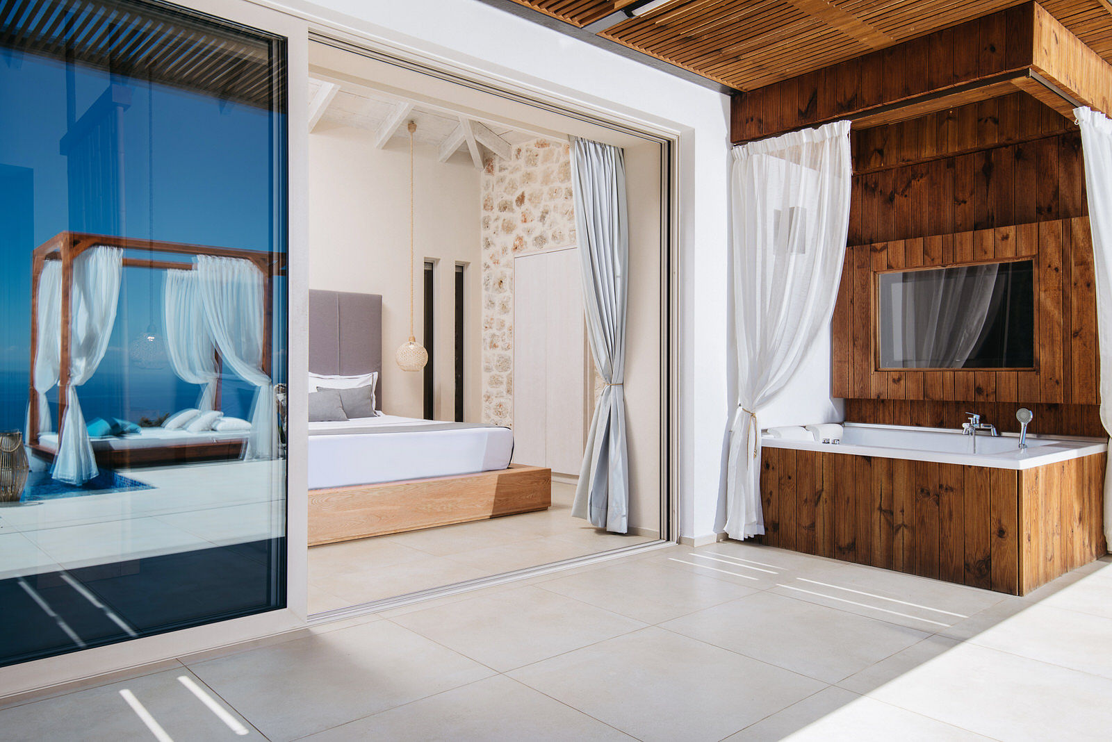The_Emerald_Honeymoon_Suite_Agios_Nikolaos_Zakynthos_Greece (6)