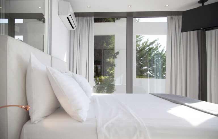 The_Glass_House_Syvota_Mainland_Greece (3)