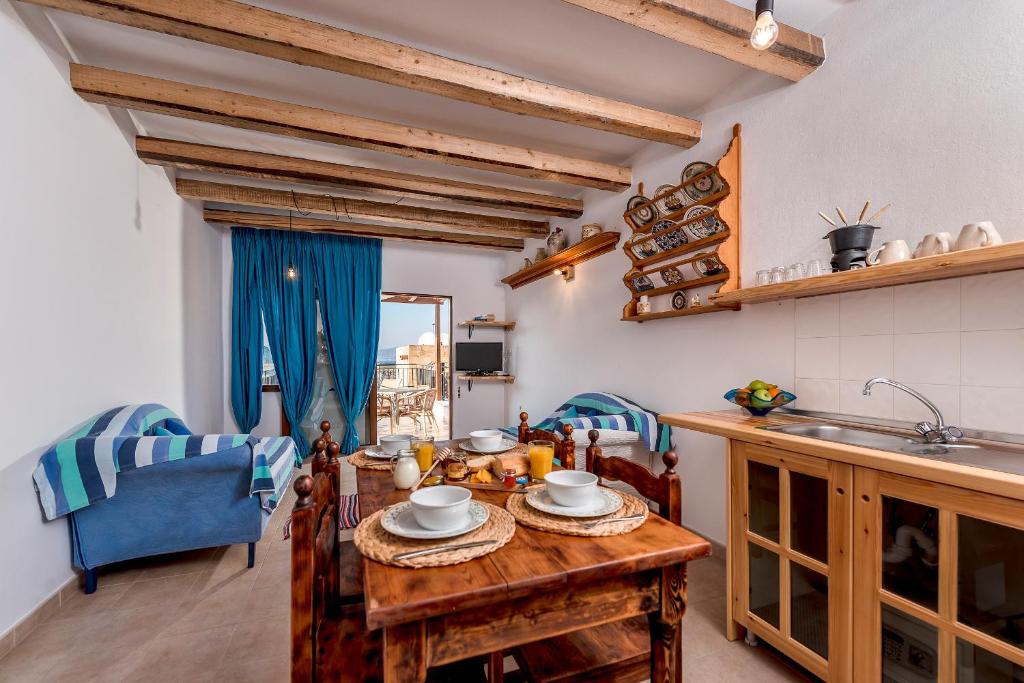 The_Lindos_Muse_House_Lindos_Rhodes_Greece (4)