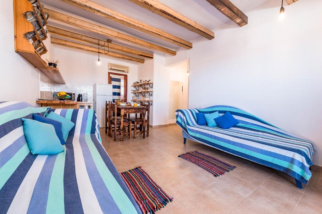 The_Lindos_Muse_House_Lindos_Rhodes_Greece (5)