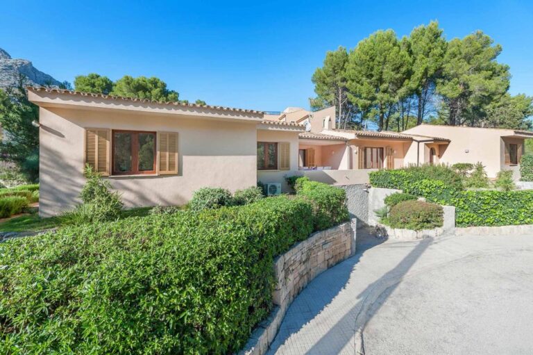 Villa_Tonieta_Cala_San_Vicente_Spain