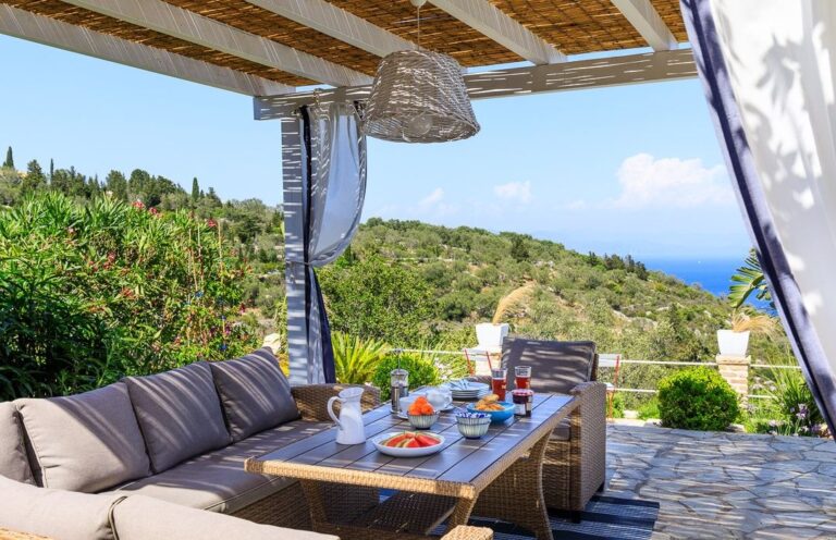 VILLAJUNIPER_PAXOS_GREECE1L