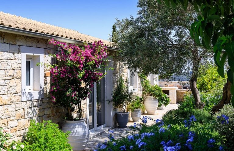 VILLAJUNIPER_PAXOS_GREECE2R