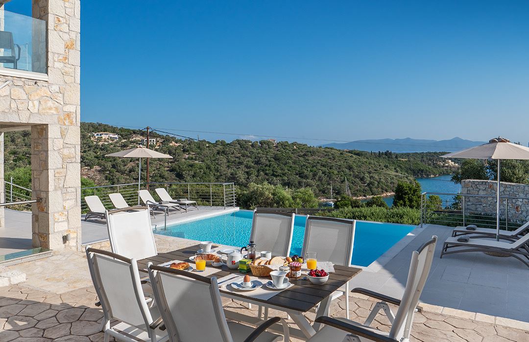 Villa_Akoni_Vathy_Meganisi_Greece (6)