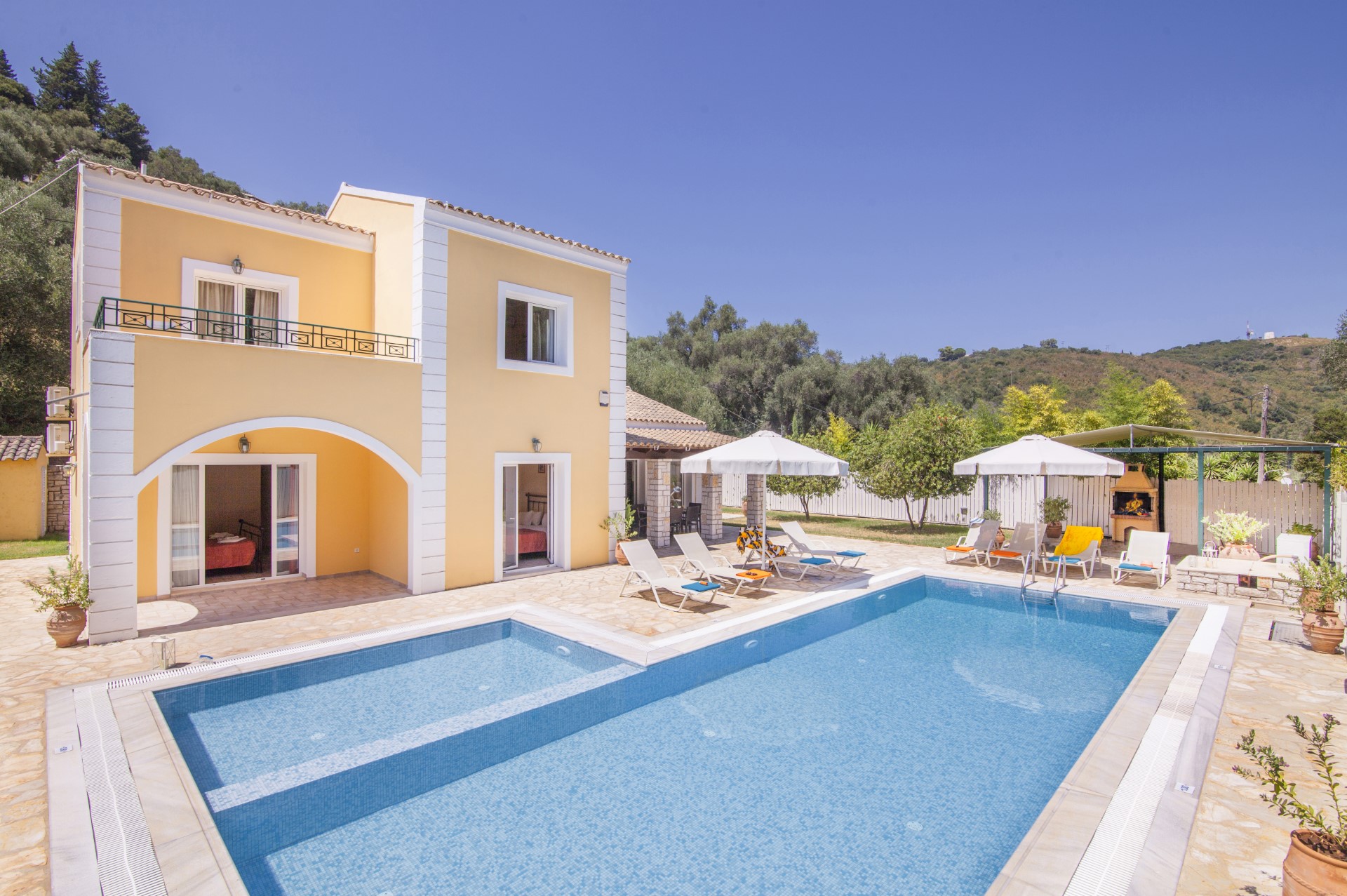 Villa_Anna_San_Stefano_Corfu_Greece_1
