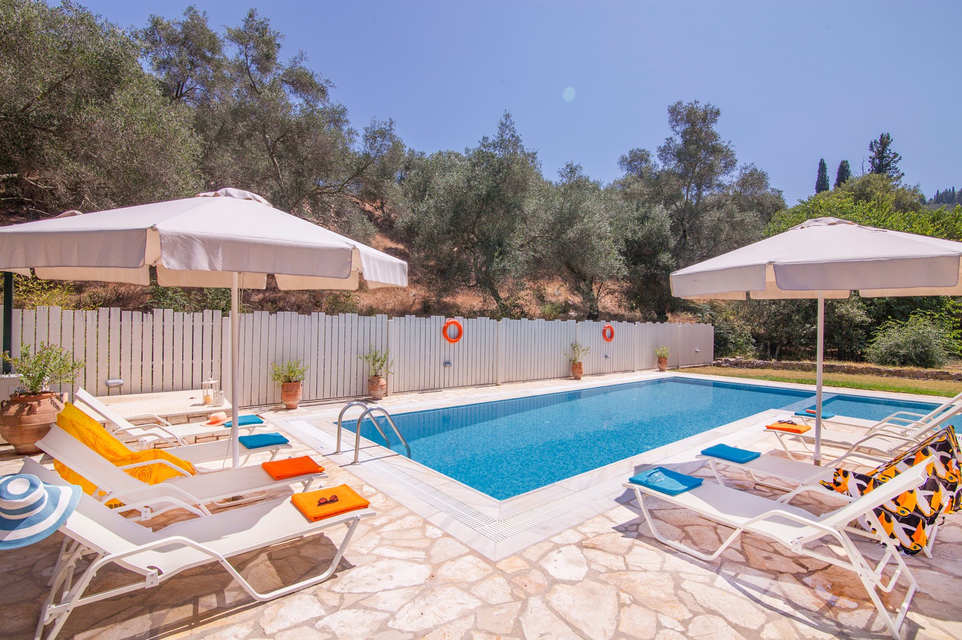 Villa_Anna_San_Stefano_Corfu_Greece_2