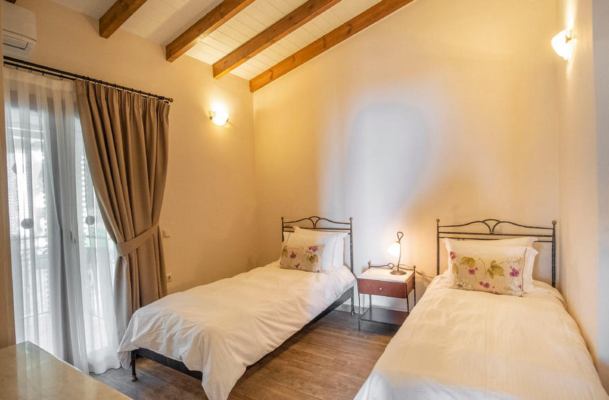 Villa_Apolis_Deluxe_Parga_Greece (2)