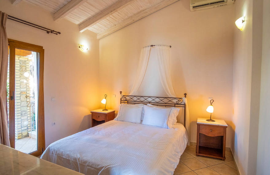 Villa_Apolis_Executive_Parga_Greece (6)