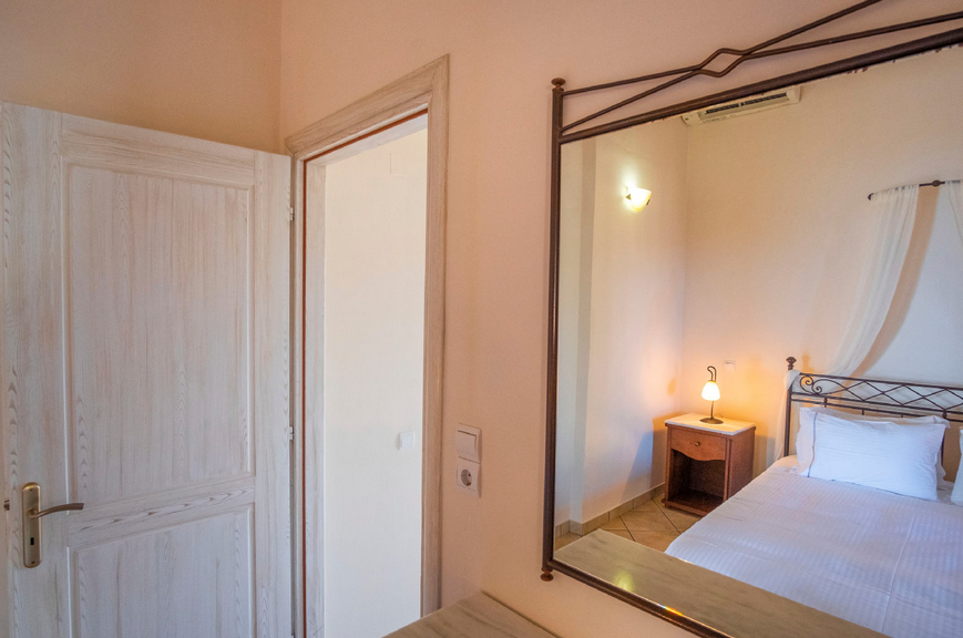 Villa_Apolis_Executive_Parga_Greece (7)