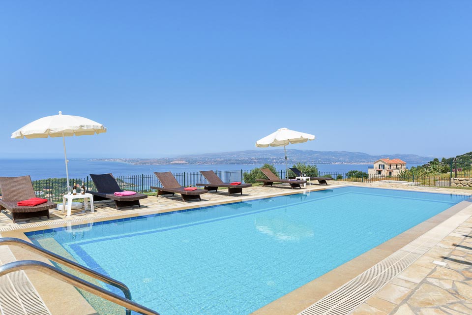 Villa_Argostoli_Bay_Kefalonia_Greece(3)