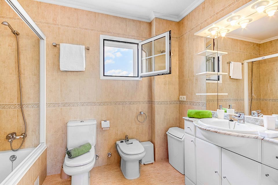 Bini Fleur – Menorca