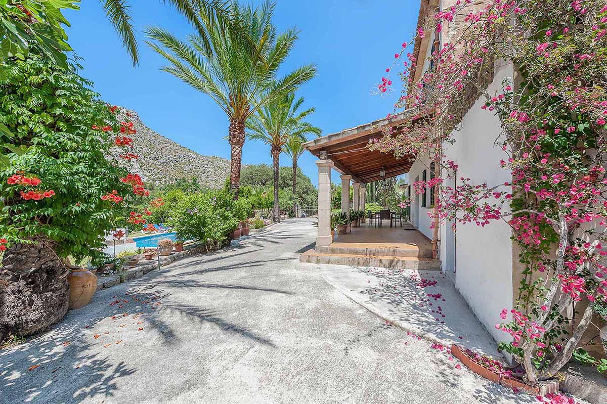 Villa_Clavet_Cala_San_Vicente_Spain