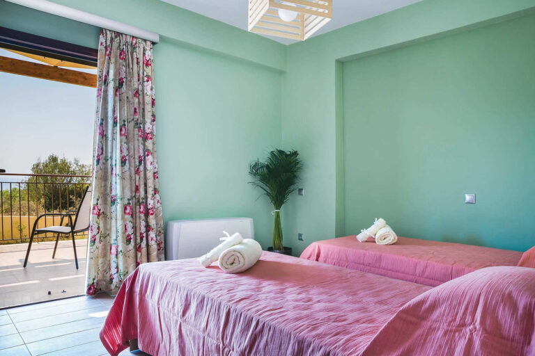 Villa_Karavias_Trapezaki_Kefalonia_Greece (10)