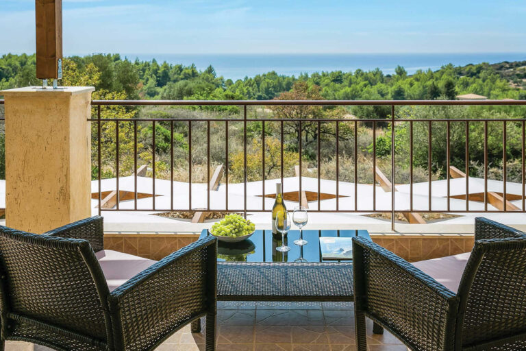 Villa_Karavias_Trapezaki_Kefalonia_Greece (5)