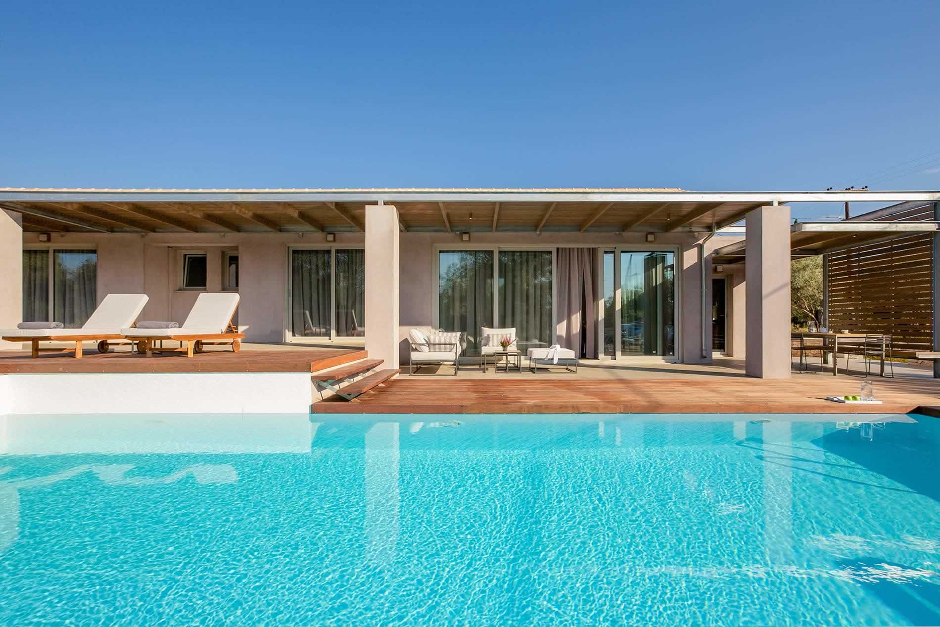 Villa_Kozanitis_Agios_Ioannis_Lefkada_Greece (1)
