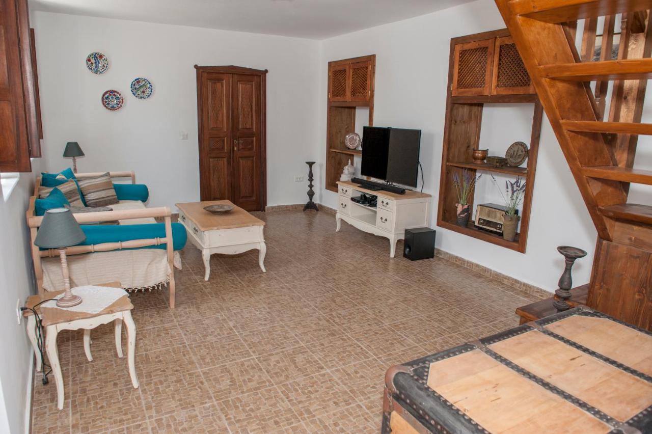 Villa_Marietta_Lindos_Rhodes_Greece (23)