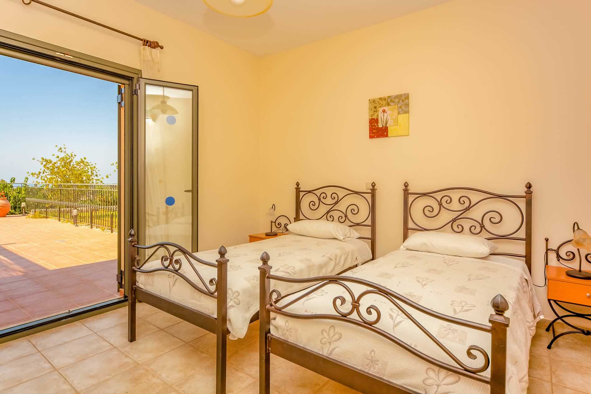 Villa_Stamo_Trapezaki_Kefalonia_Greece (8)