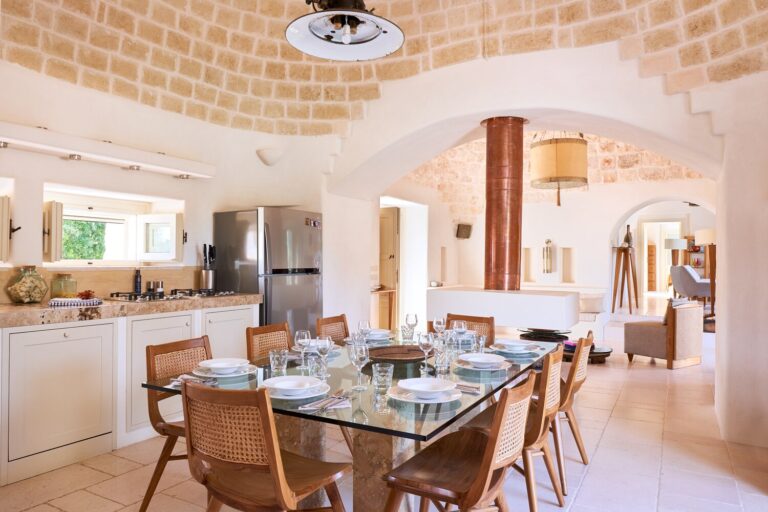Trulli_Fiori_Puglia_Italy (21)