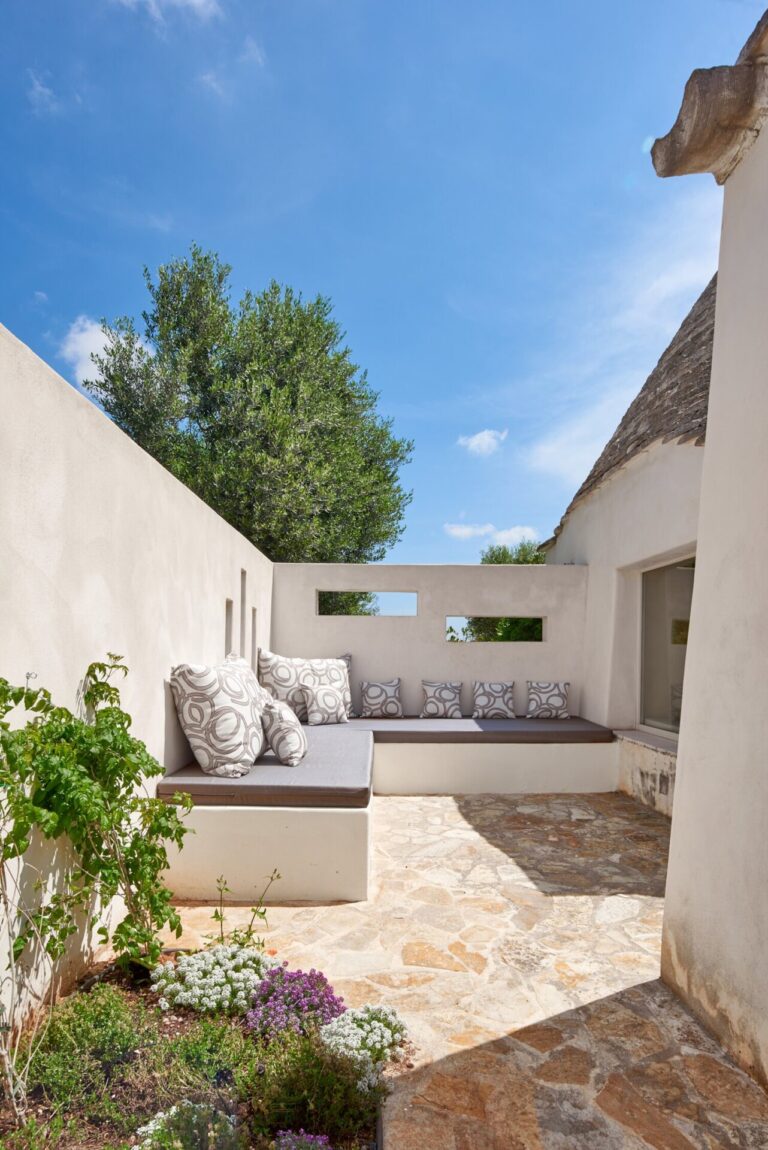 Villa_Trulli_Fiori_Puglia_Italy (4)
