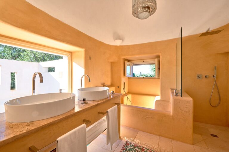 Trulli_Fiori_Puglia_Italy (6)