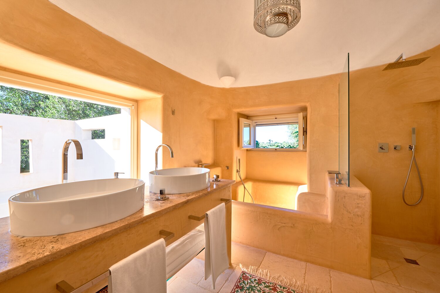 Trulli_Fiori_Puglia_Italy (6)