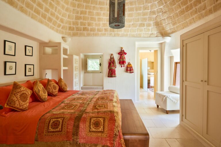 Trulli_Fiori_Puglia_Italy (9)