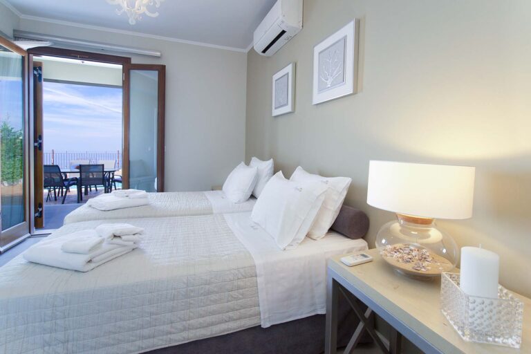 Villa_Vasilikades_Fiskardo_Kefalonia_Greece (15)