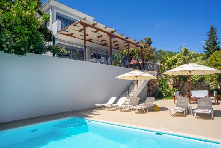 thea_ponti_lefkada_1v