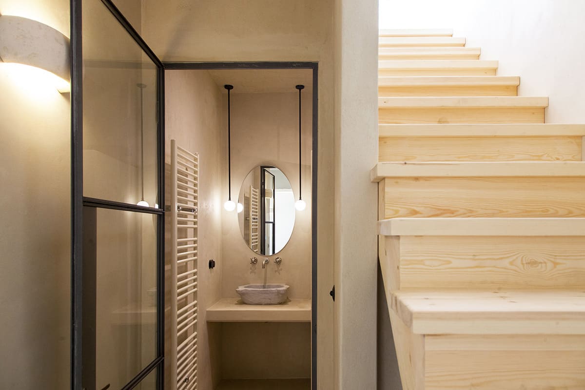villa-da-lula-agios-nikitas-lefkada-luxury-bathroom-staircase-1