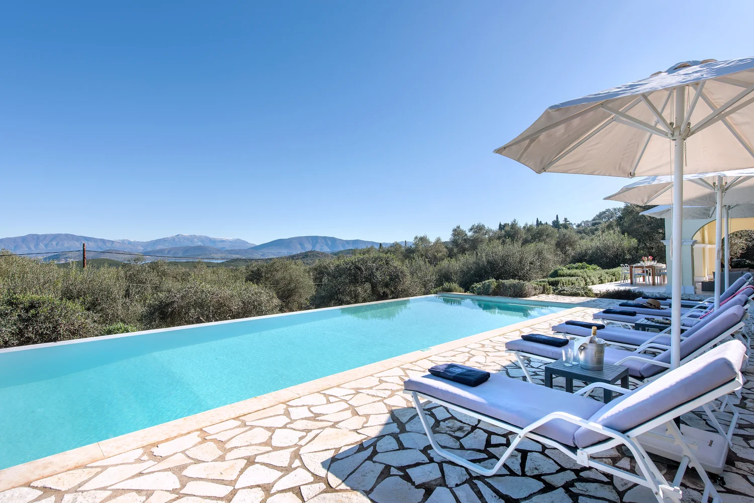 villa-nisi-kassiopi-corfu-1a