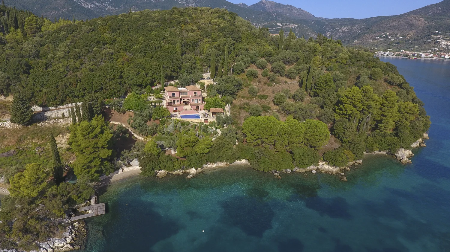villa_water_edge_lefkada_greece_1e