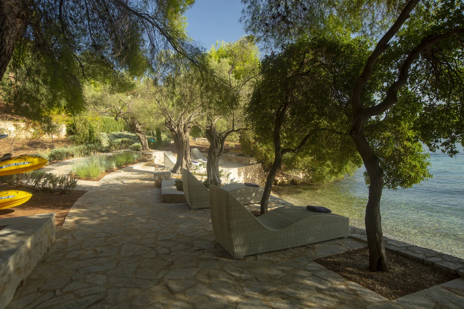 villa_water_edge_lefkada_greece_9d