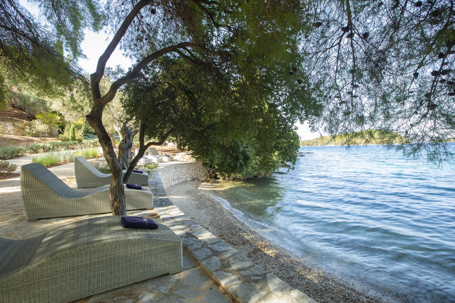 villa_water_edge_lefkada_greece_9f
