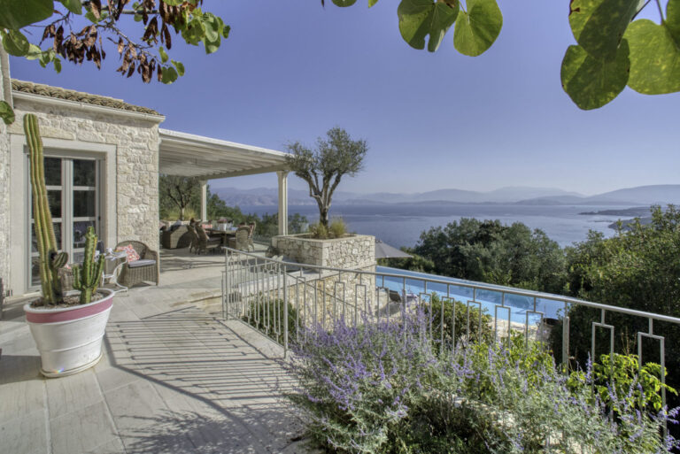 CV_Villa_Acacia_House_Kalamaki_Corfu_Greece (1)