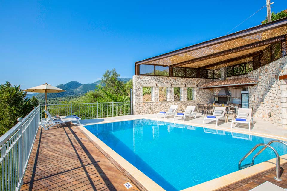 Villa_Rachi_Nidri_Lefkada_Greece