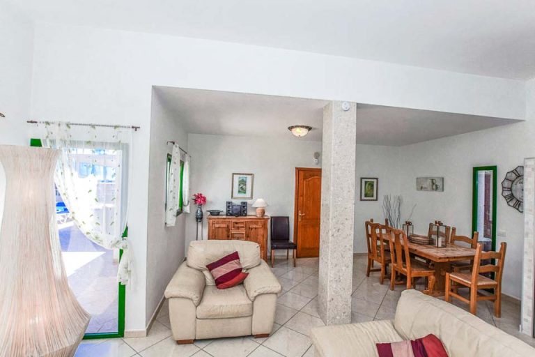 Casa_Flamingo_Playa_Blanca_Lanzarote_Spain (1)