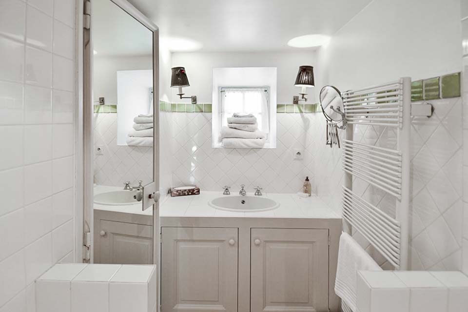 Maison_Rose_Provence_France5bb