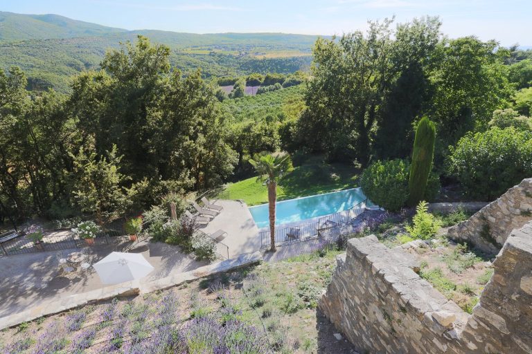 Villa_Mas_Saint_Martin_Provence_France1e