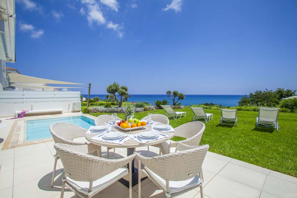Villa Sirina Seafront – Cyprus