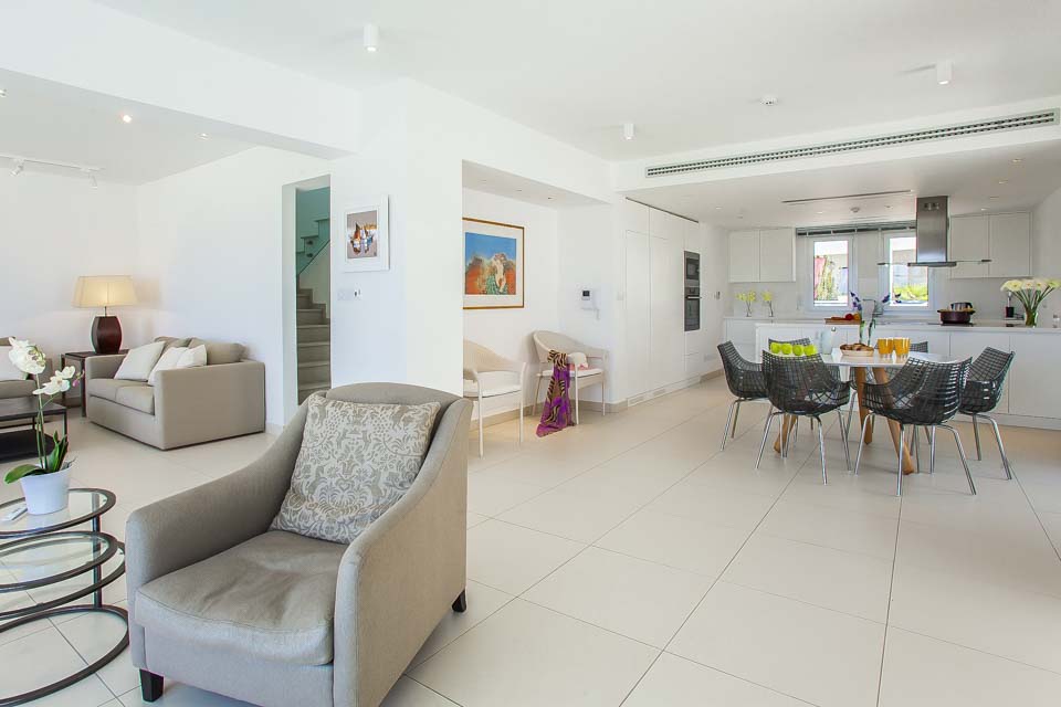 Villa_Sirina_Seafront_Protaras_Famagusta_Cyprus (15)